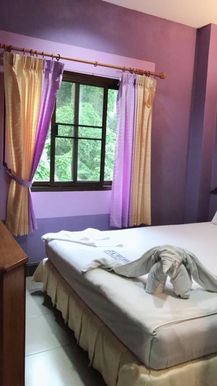P.N. Guesthouse Krabi town Buitenkant foto