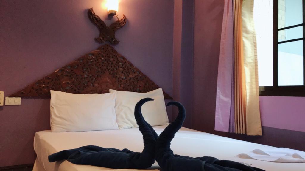 P.N. Guesthouse Krabi town Buitenkant foto