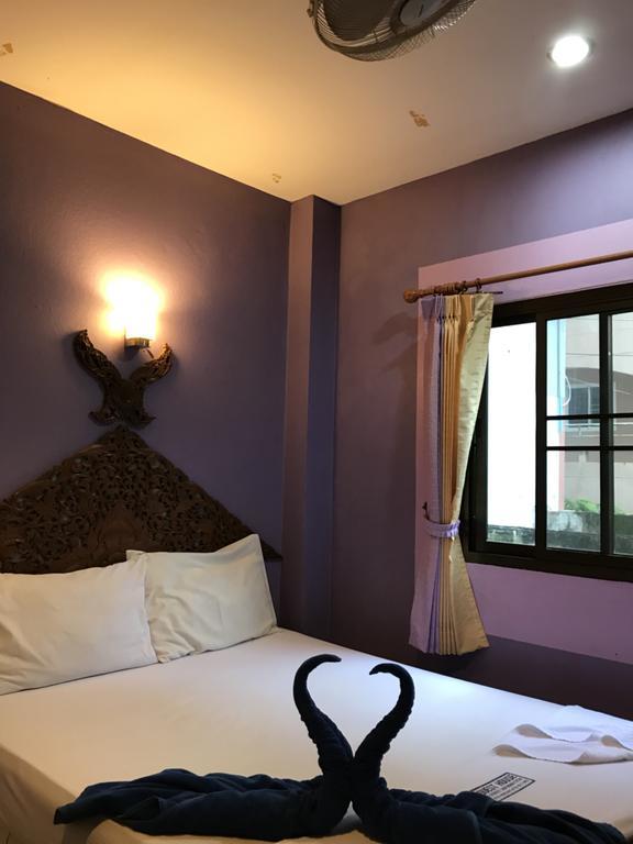 P.N. Guesthouse Krabi town Buitenkant foto