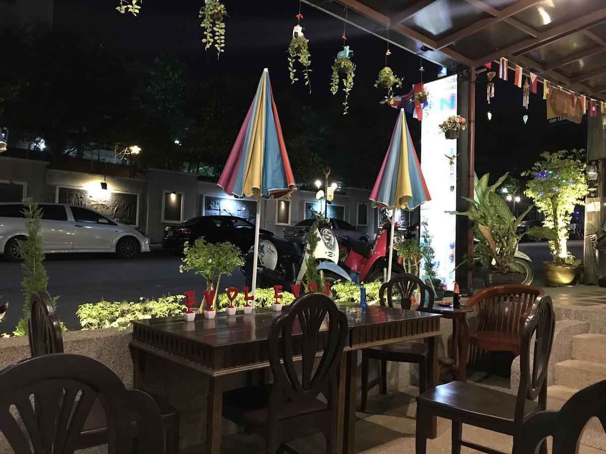 P.N. Guesthouse Krabi town Buitenkant foto