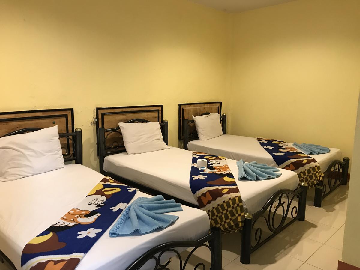 P.N. Guesthouse Krabi town Buitenkant foto